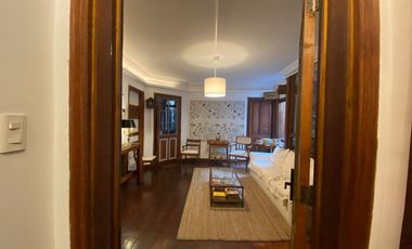 Oficina, metro Manuel Montt, barrio histórico