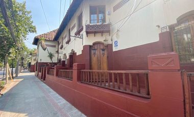 Oficina, metro Manuel Montt, barrio histórico