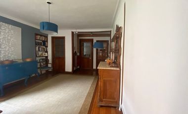 Oficina, metro Manuel Montt, barrio histórico