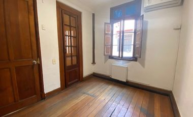 Oficina, metro Manuel Montt, barrio histórico