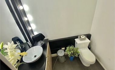 Arriendo Local Vitacura segundo piso