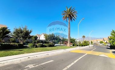 Hogar Moderno y Campestre en Buin ¡Descúbrelo Hoy!