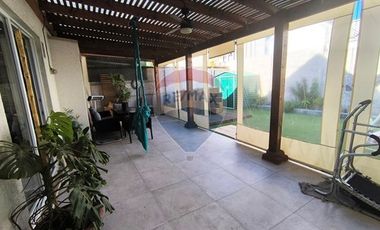 Hogar Moderno y Campestre en Buin ¡Descúbrelo Hoy!