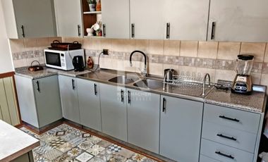 CASA 4 DORMITORIOS EN SECTOR GRANEROS.
