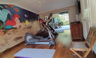 INCREÍBLE CASA A LA VENTA EN EXCLUSIVA EN CALLE CERRADA EN LOMAS HIPÓDROMO (V)