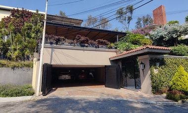 INCREÍBLE CASA A LA VENTA EN EXCLUSIVA EN CALLE CERRADA EN LOMAS HIPÓDROMO (V)