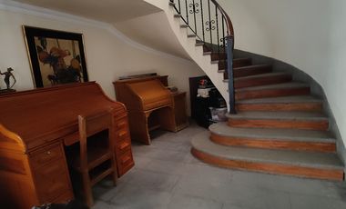 INCREÍBLE CASA A LA VENTA EN EXCLUSIVA EN CALLE CERRADA EN LOMAS HIPÓDROMO (V)