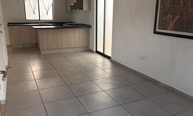 SE VENDE CASA EN FRACCIONAMIENTO ADAMAR