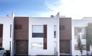 CASA AMUEBLADA EN RENTA, SANTA FE JURIQUILLA