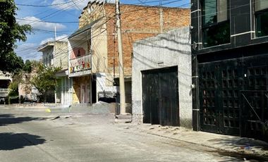 120 M2 (6 x 20), plano, forma rectangular, muy cerca del mercado 