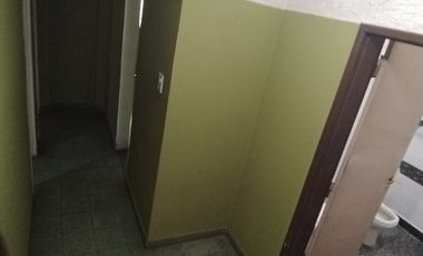 Alquiler PH 3 Ambientes con Patio en Morón.