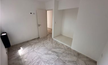 VENTA PH 2 AMBIENTES CON PATIO
