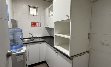 Oficina en Arriendo en Av Tobalaba proximo a metro Tobalaba y MUT