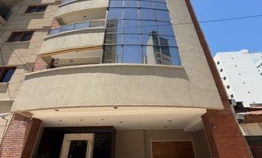 Departamento en venta c/ cochera en La Plata