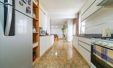 VENTA CASA 2 DORMITORIOS GRANADERO BAIGORRIA PATIO