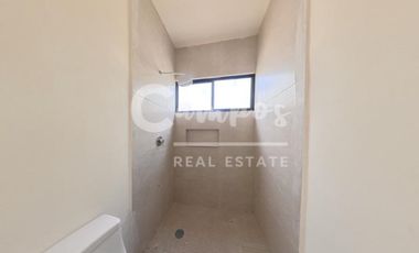 Casa de dos piso y 3 recamaras en privada residencial en Conkal  Entrega febrero 2026