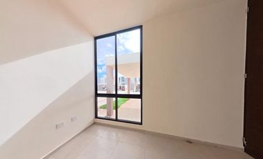 Casa de dos piso y 3 recamaras en privada residencial en Conkal  Entrega febrero 2026