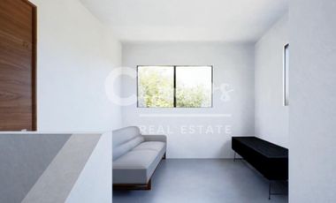 Casa de dos pisos y 3 recamaras en Zona Conkal  Preventa enero 2027