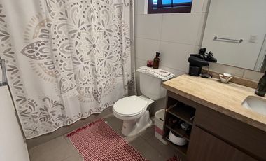 VENTA CASA 4 D 3 B   CHICUREO NORTE