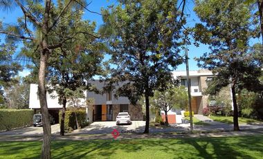 CASA DE LUJO EN VENTA O RENTA EN EL ALCAZAR - ANDARES