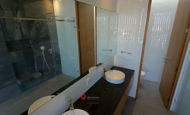 CASA DE LUJO EN VENTA O RENTA EN EL ALCAZAR - ANDARES