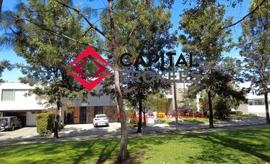 CASA DE LUJO EN VENTA O RENTA EN EL ALCAZAR - ANDARES