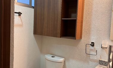 RENTO CASA EN COLINA ESMERALDA  $23,000