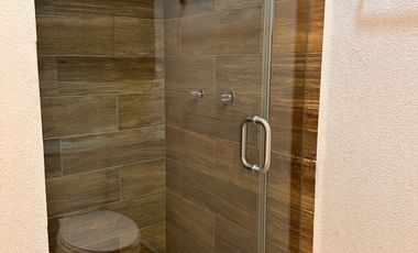 RENTO CASA EN COLINA ESMERALDA  $23,000