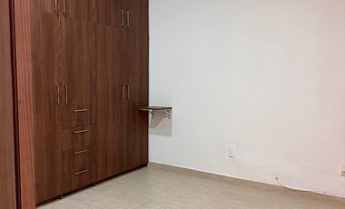 RENTO CASA EN COLINA ESMERALDA  $23,000