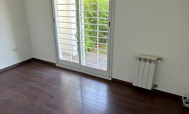 Departamento Barrio Chateau 2 dorm/ Patio y cochera!!!