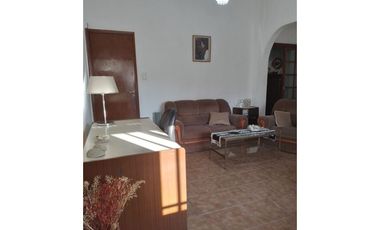 Casa - Liniers 1400