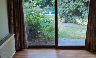 Casa en Arriendo en Cercana a Manquehue Norte, colegios Alianzas Francesas, La Maissonette, Colegio Suizo