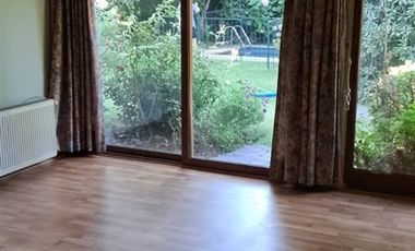 Casa en Arriendo en Cercana a Manquehue Norte, colegios Alianzas Francesas, La Maissonette, Colegio Suizo