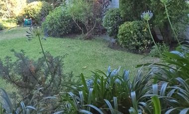 Casa en Arriendo en Cercana a Manquehue Norte, colegios Alianzas Francesas, La Maissonette, Colegio Suizo