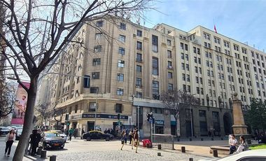 Oficina en Arriendo en Agustinas / Teatinos - Plaza de la Constitución