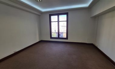 Oficina en Arriendo en Agustinas / Teatinos - Plaza de la Constitución