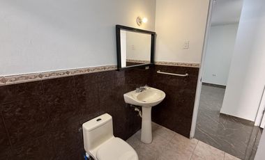 Alquiler De Dpto De 73 M2 En 3Er Piso A Espaldas De La Av. La Marina, La Perla