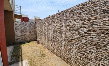 Casa en Renra en Toluca, fracc. Misiones II, a 40 min de Santa Fe, rápida salida a CDMX