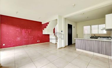 Casa en Renra en Toluca, fracc. Misiones II, a 40 min de Santa Fe, rápida salida a CDMX