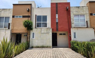 Casa en Renra en Toluca, fracc. Misiones II, a 40 min de Santa Fe, rápida salida a CDMX