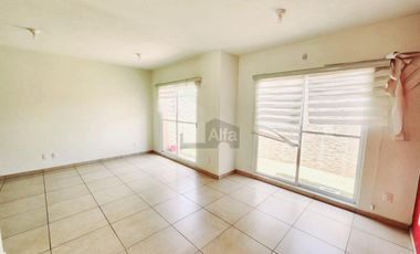 Casa en Renra en Toluca, fracc. Misiones II, a 40 min de Santa Fe, rápida salida a CDMX