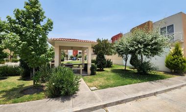 Casa en Renra en Toluca, fracc. Misiones II, a 40 min de Santa Fe, rápida salida a CDMX