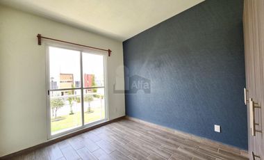 Casa en Renra en Toluca, fracc. Misiones II, a 40 min de Santa Fe, rápida salida a CDMX