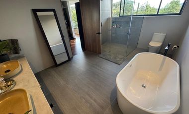 CASA MODERNA PARA ESTRENAR EN SIKASUE - LA CALERA