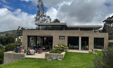 CASA MODERNA PARA ESTRENAR EN SIKASUE - LA CALERA