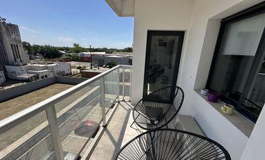 Departamento 2 dormitorios. Con balcón. A Estrenar. Edificio Paseo Gallesio, Zárate Centro