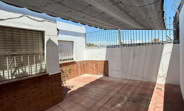 Sin Expensas - 2 Dorm - Patio - Cochera - Departamento en alquiler en Maipú Seccion 2