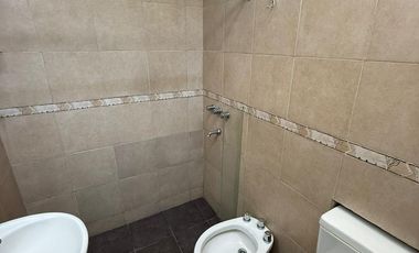 Sin Expensas - 2 Dorm - Patio - Cochera - Departamento en alquiler en Maipú Seccion 2