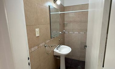 Sin Expensas - 2 Dorm - Patio - Cochera - Departamento en alquiler en Maipú Seccion 2