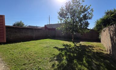 Casa 3 dormitorios y cochera- Barrio Los Manantiales Boulevares - APTA CREDITO